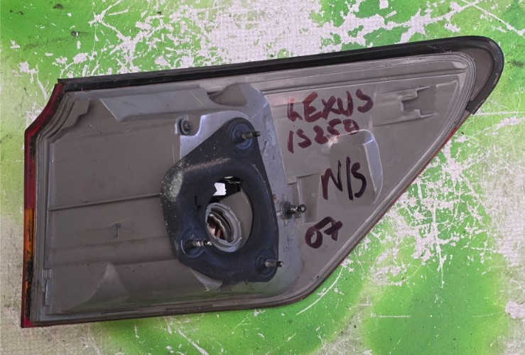 LEXUS IS250 2005-12 PASSENGER/LEFT SIDE TAIL LIGHT E111183