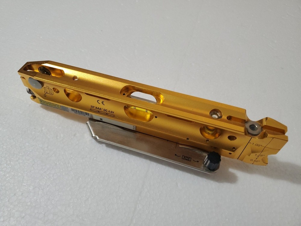 RoboToolz 3 Alignment Laser Torpedo Level Construction Woodworking Remodel Tool