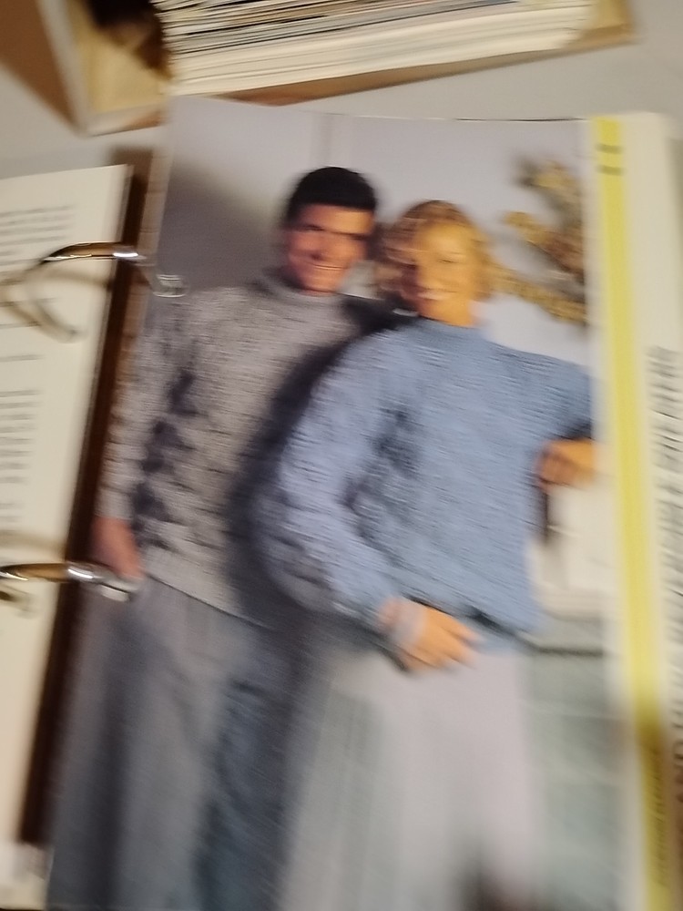 ESSENTIAL KNITTING PATTERN BOOKS Mainly Sweater Patterns