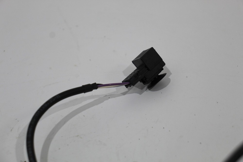 Audi Q5 8R Auxiliary Input 3.5mm Jack Plug 8R0035474B