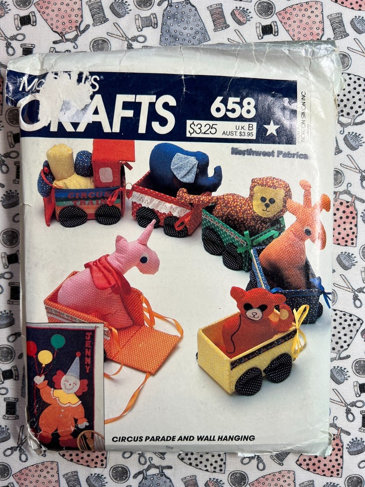 McCall's Sewing Pattern 658 Wall Hanging Circus Train Animals & Blue Transfer FF