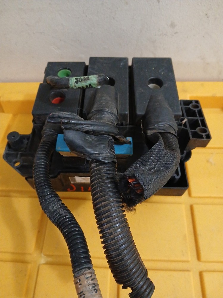1997 GMC Jimmy Fuse Box