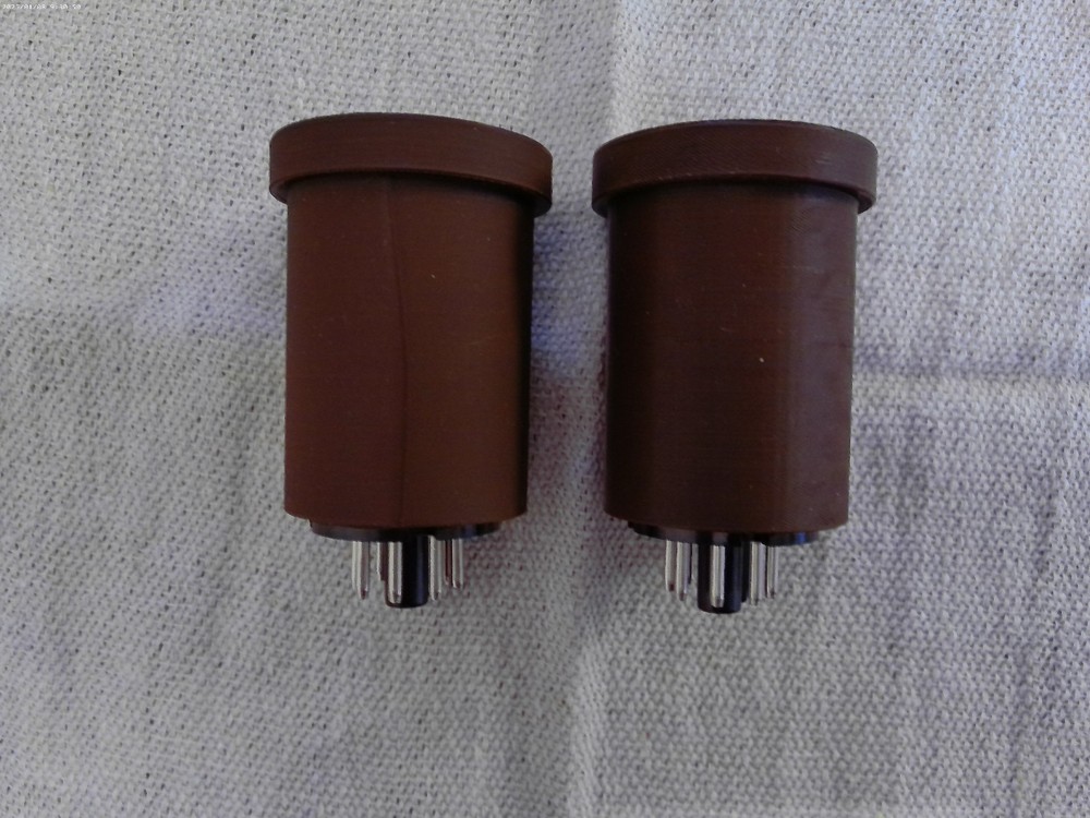 PAIR OF OCTAL PLUG-IN COIL FORMS FOR HAM RADIO PROJECTS