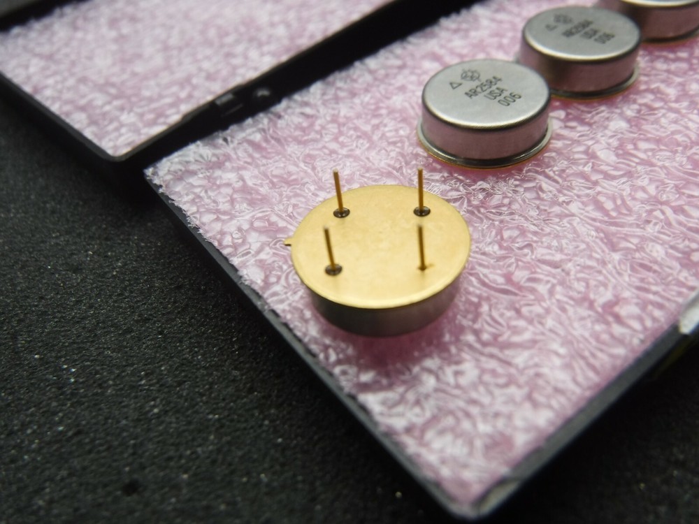 Teledyne AR2584 Microwave Amplifier