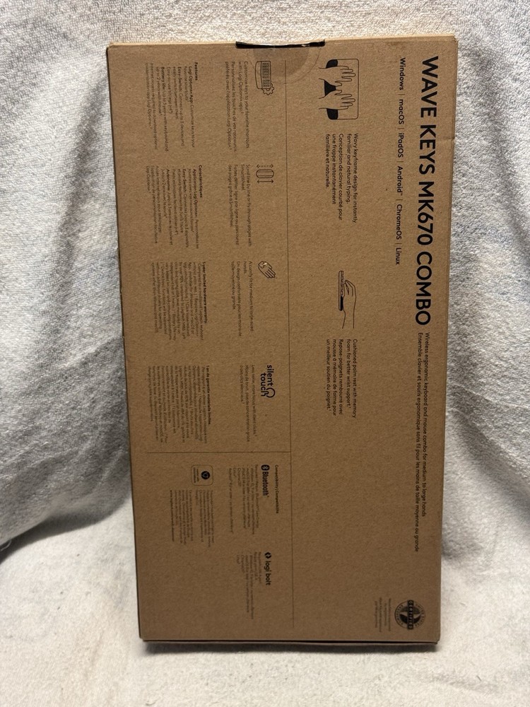 Logitech Wave Keys MK670 Combo Ergonomic Wireless Keyboard and Mouse - Graphite