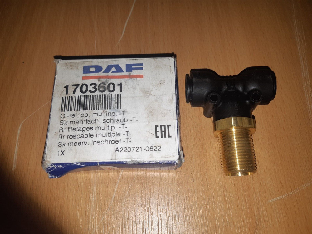 1703601 Genuine DAF Quick Release Coupling T Piece