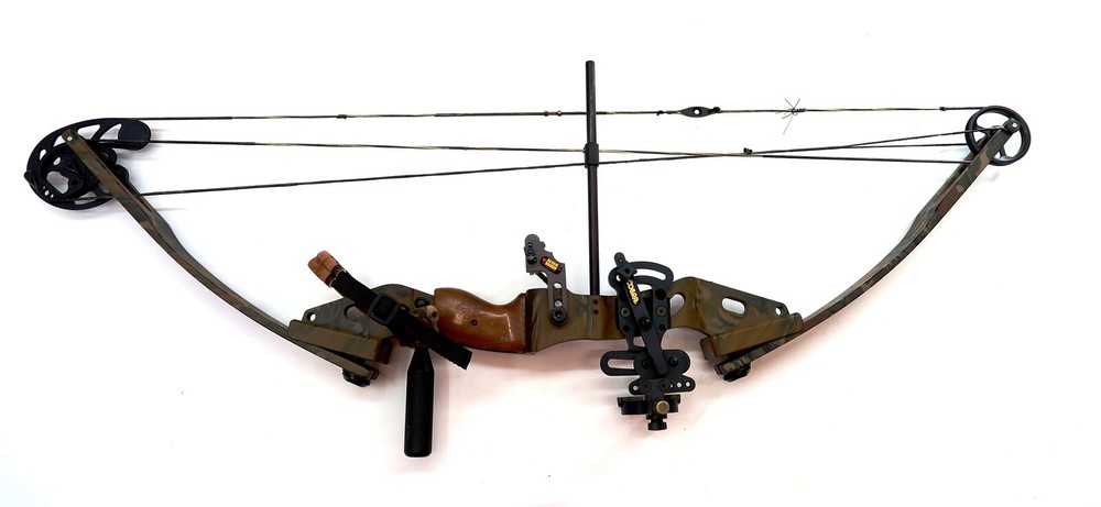STERNER DUTTERA RHINO Compound Bow w/ Cobra Sight by SRD Designs Corp