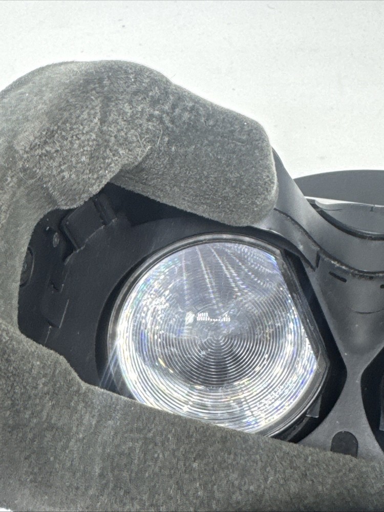 HTC Vive OPJT100 PC & Console Virtual Reality Headset