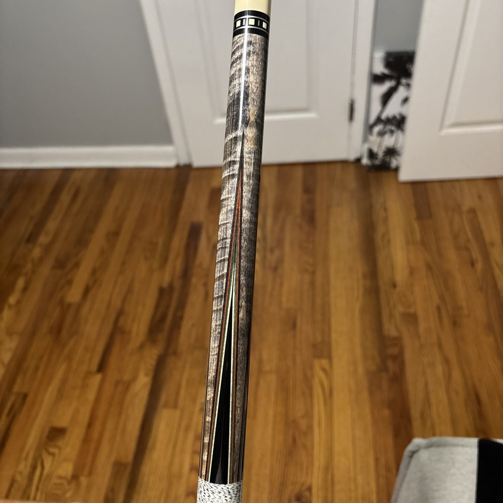 Meucci Sb-2 Pool Cue Mint Condition