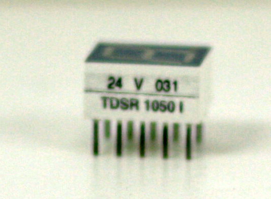 One New Vishay TDSR1050 High Intensity Red Low Current 7 Segment LED Display