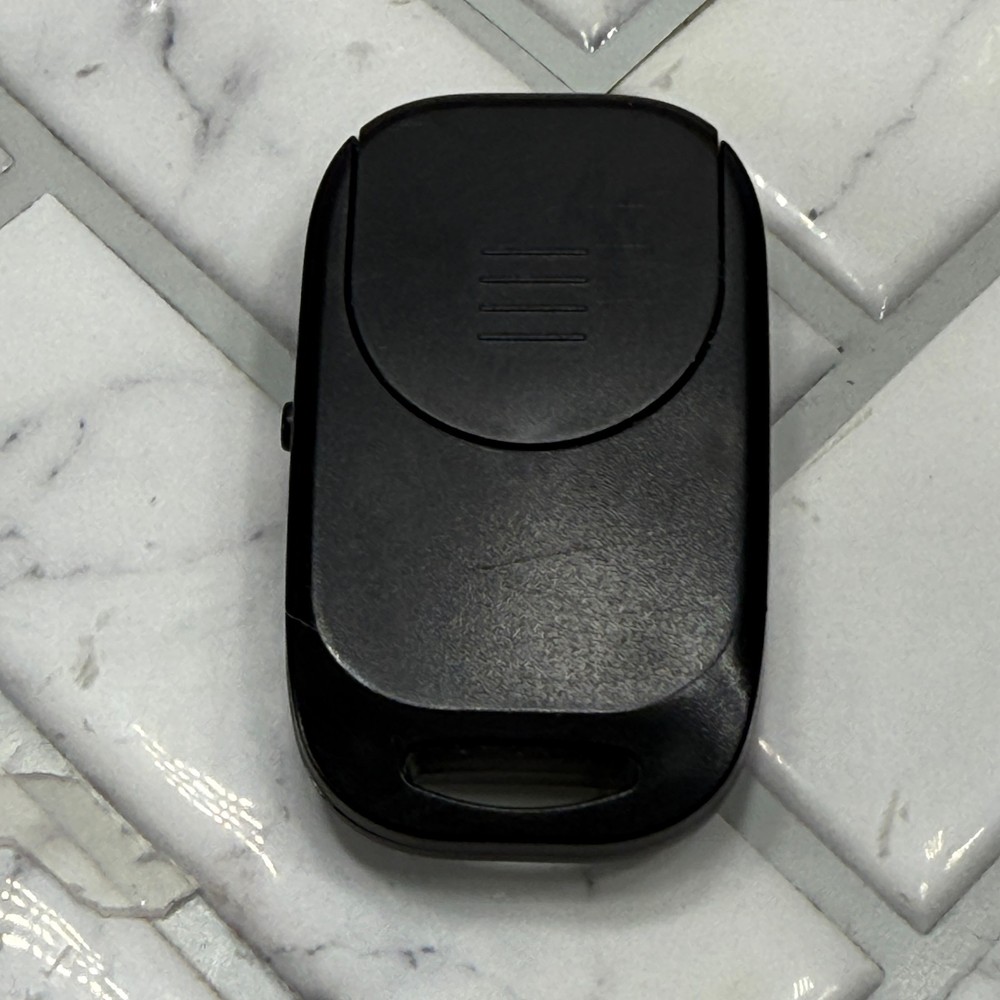 Ubeesize Bluetooth Wireless Camera Remote Clean Tested & Works SEE VIDEO