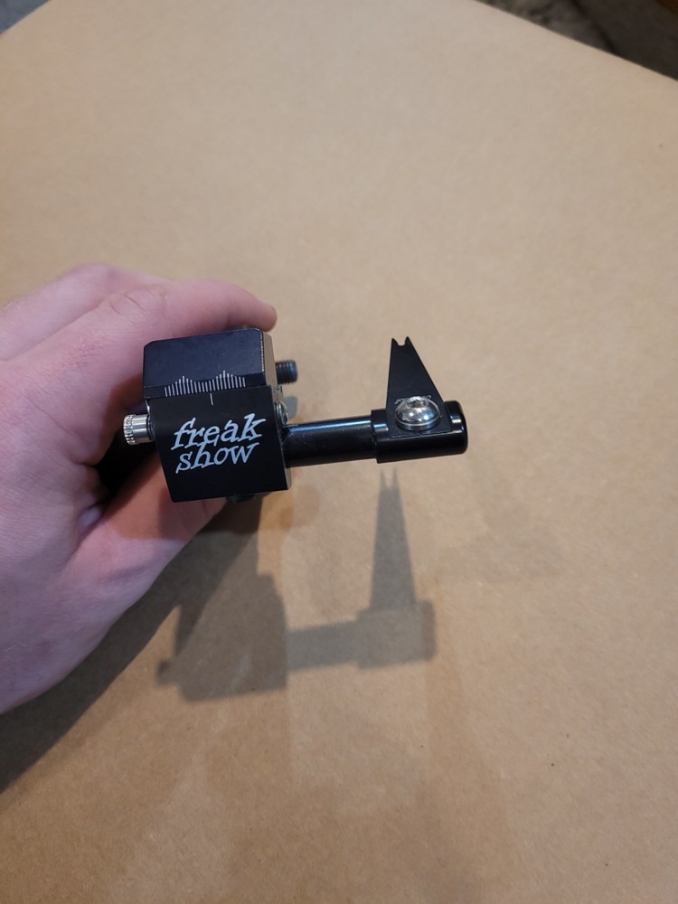 AAE Freakshow LH Arrow Rest Standard Mount