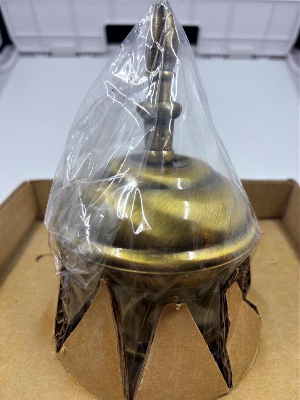 VINTAGE 21.5" BRASS BEVEL GLASS CARRIAGE LANTERN WALL MOUNT EXTERIOR PORCH LIGHT