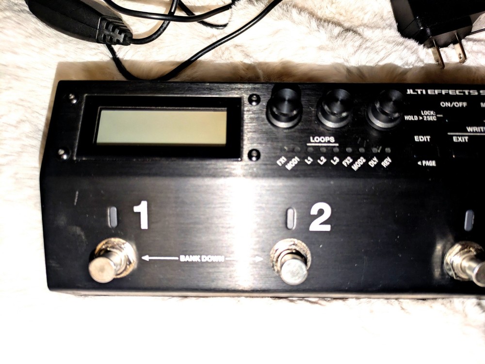 Boss MS-3 Multi Effects Switcher Loops Built-in Effects Pedal Switcher + Adapter