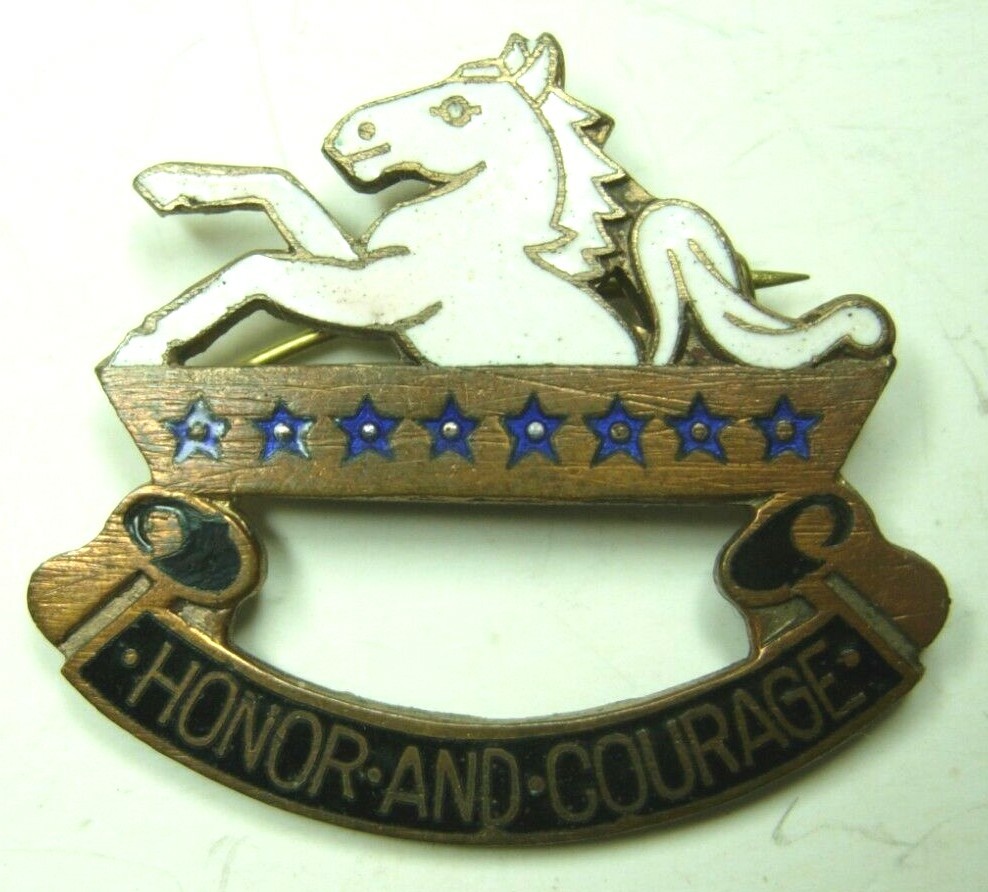 WW2 8th Cavalry Regiment Unit Crest D.I. - Theater / Foreign Made - PB