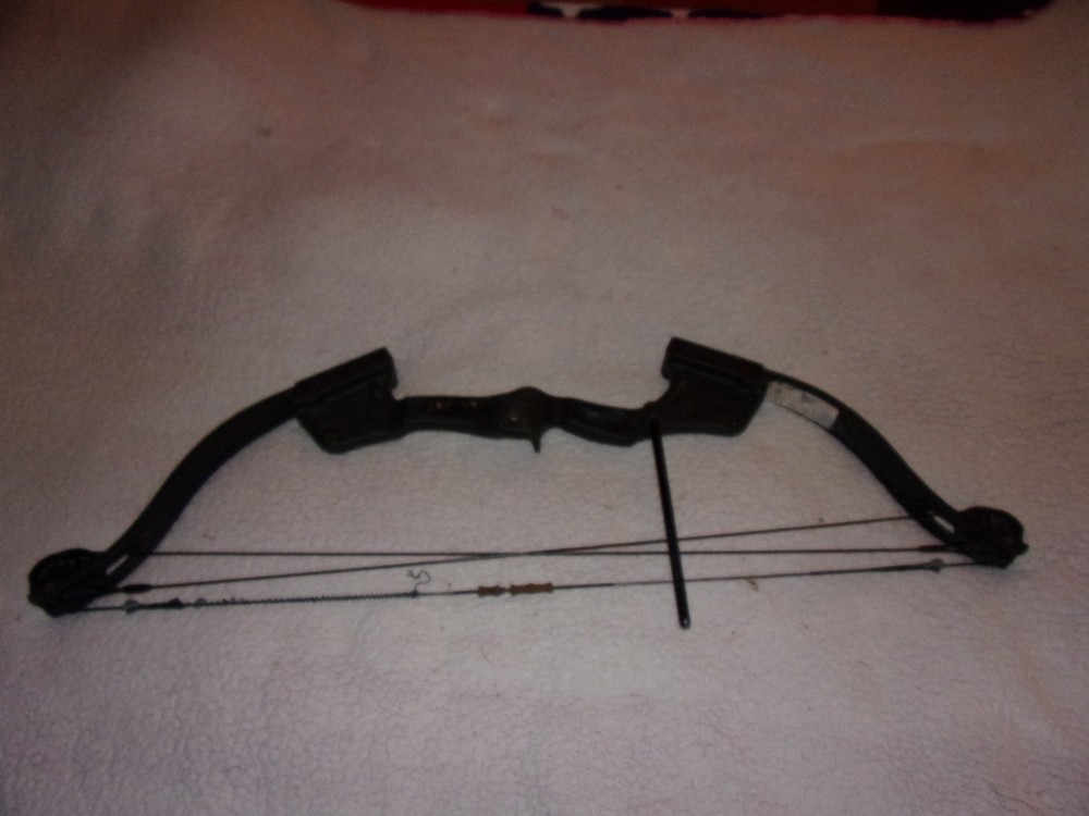 Seneca Youth Compound Bow