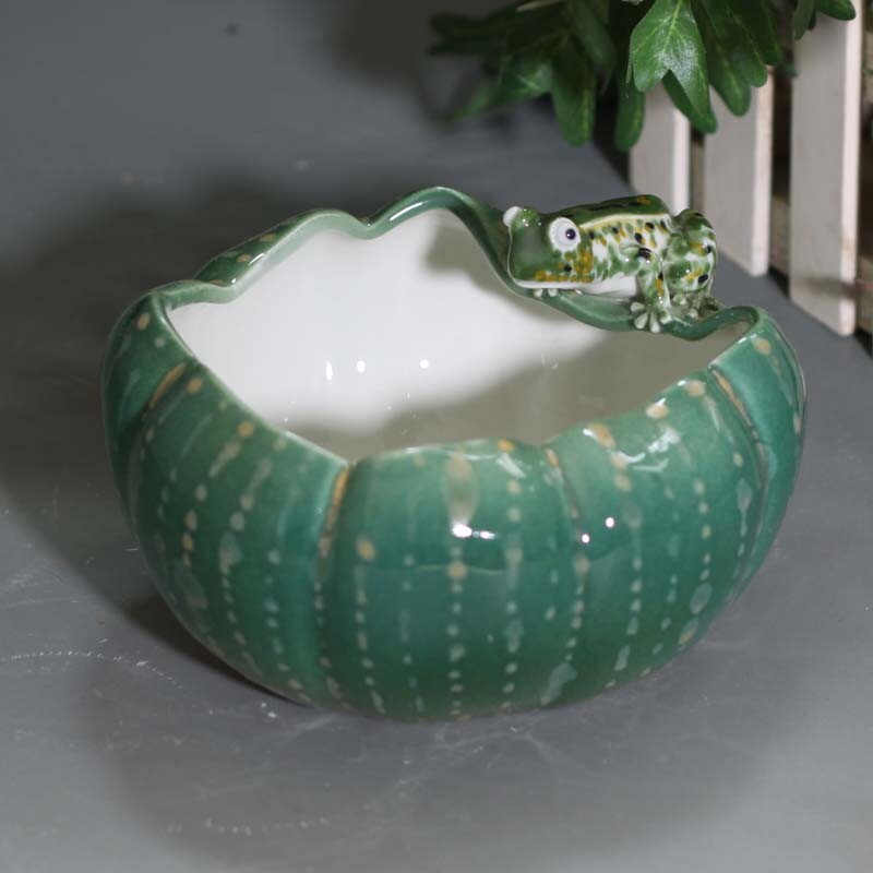 Jingdezhen Fun and Elegant Ashtray