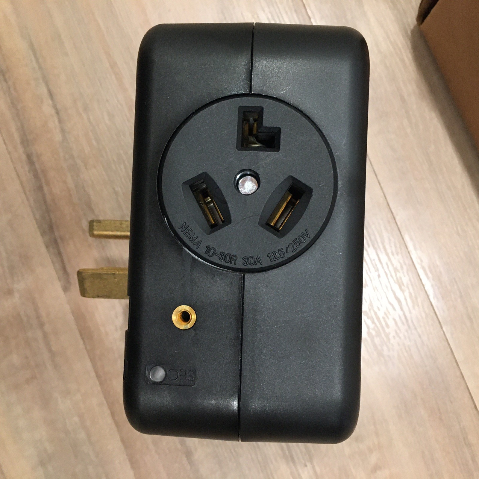 NeoCharge Smart Splitter Nema 10-30 EV Level 2 Charger Adapter Dryer Plug NC30