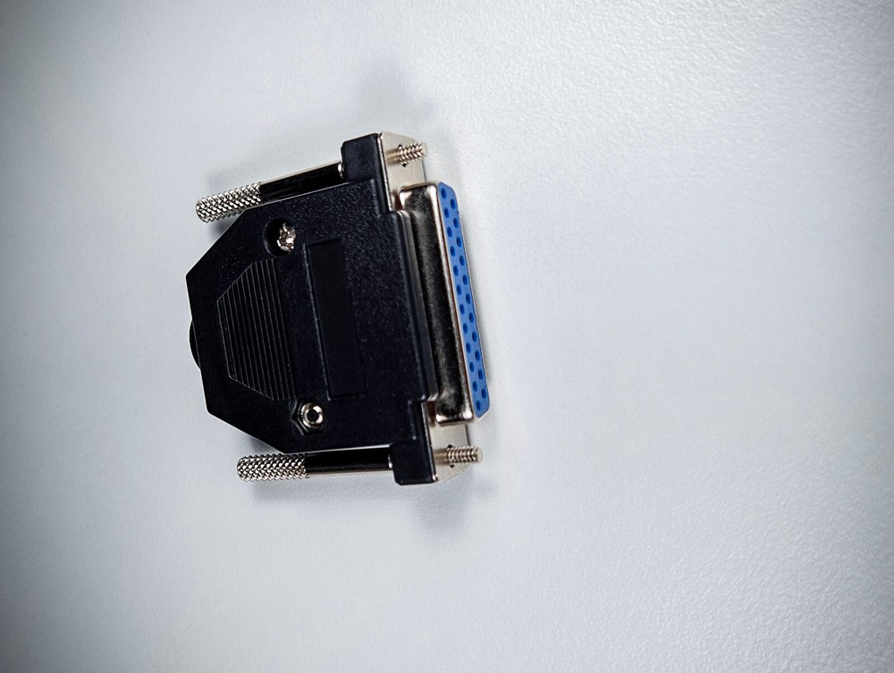 AMIGA VIDEO CABLE CONNECTOR DB23