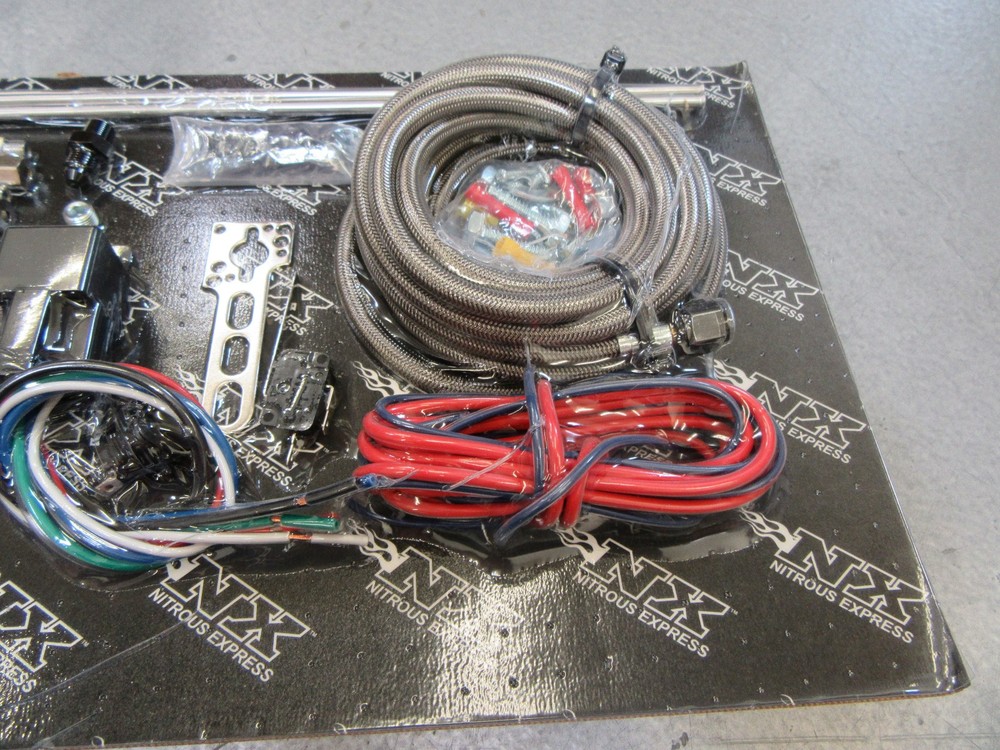 Nitrous Express 93046-00 Dry Direct Port Nitrous System. 4 Cylinder W/ No Bottle