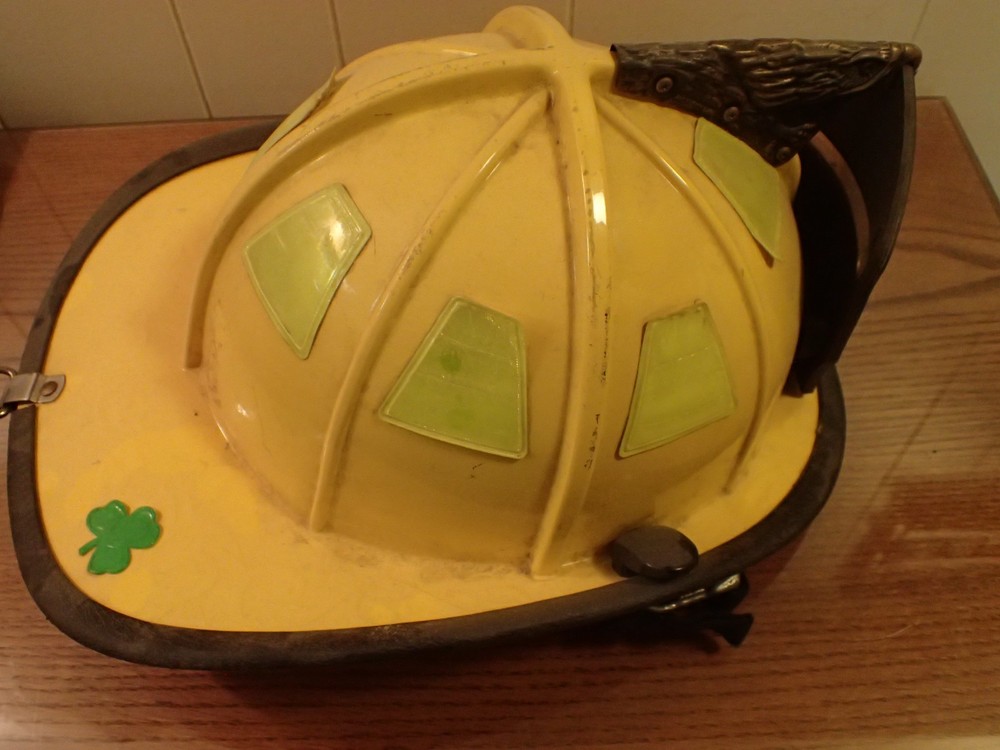 Cairns Authentic 1010 Fire Helmet Firefighter Neck Shield