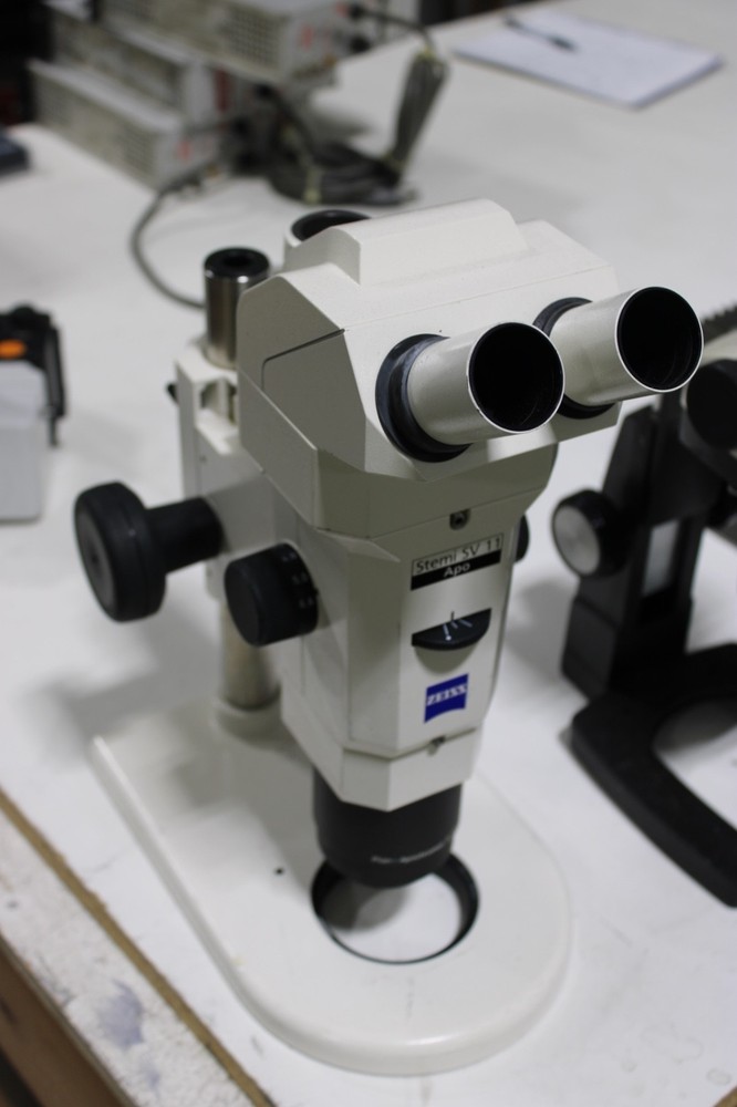 Zeiss Stemi SV 11 APO Stereo Microscope