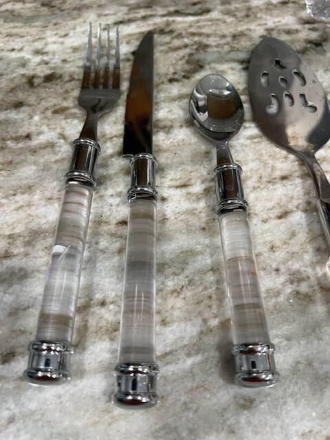 Server Set With Clear Handles Also 2 Place Settings And Extras Wedding