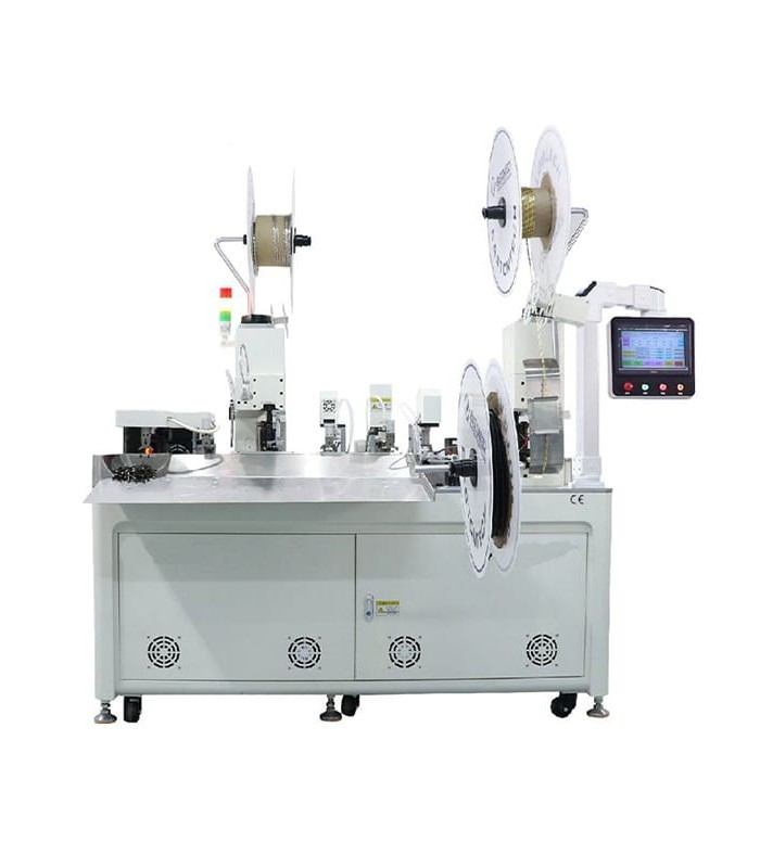 Automatic machine for crimping terminals on two sides and inserting a