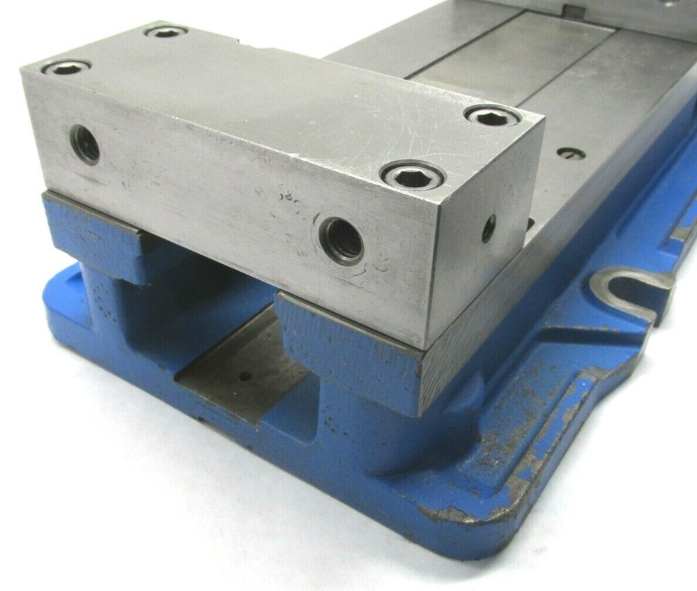 NICE! KURT 6" ANGLOCK MILLING MACHINE VISE w/ HANDLE