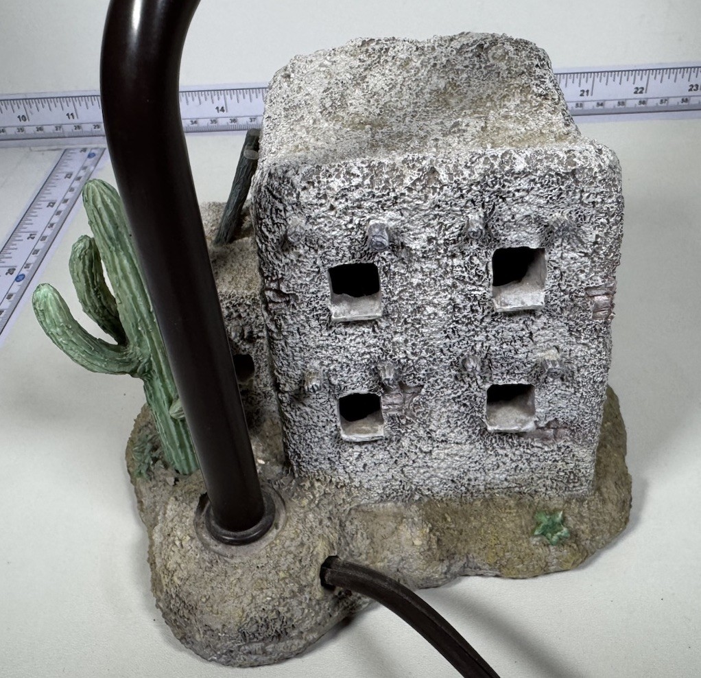 SOUTHWESTERN ADOBE LAMP VINTAGE HOME DECOR -WORKS (no Bulb) 11”