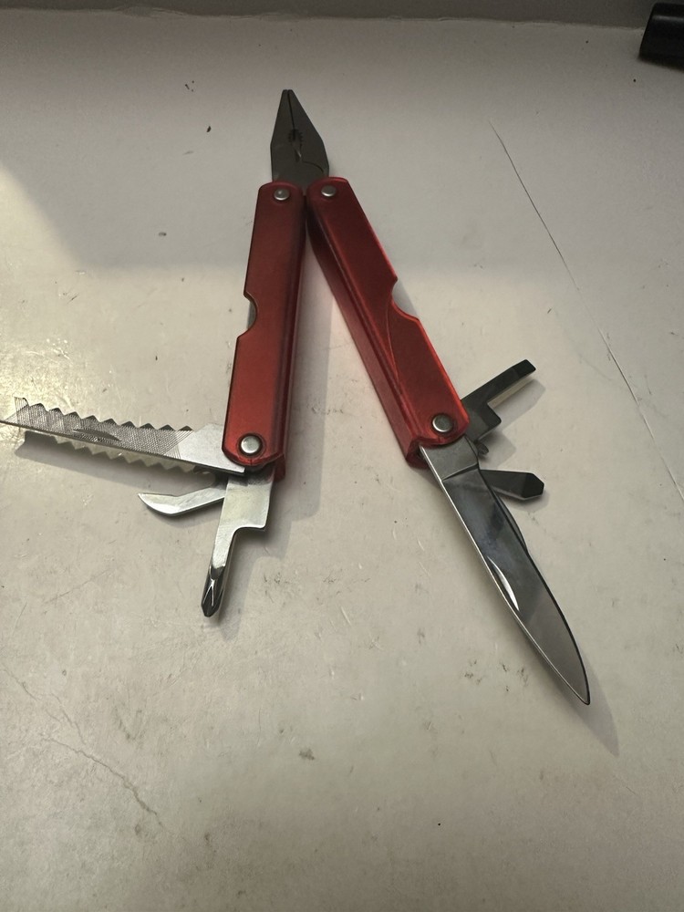 Multi Function Pocket Knife Tool- 10 Functionswith Case/DWK172