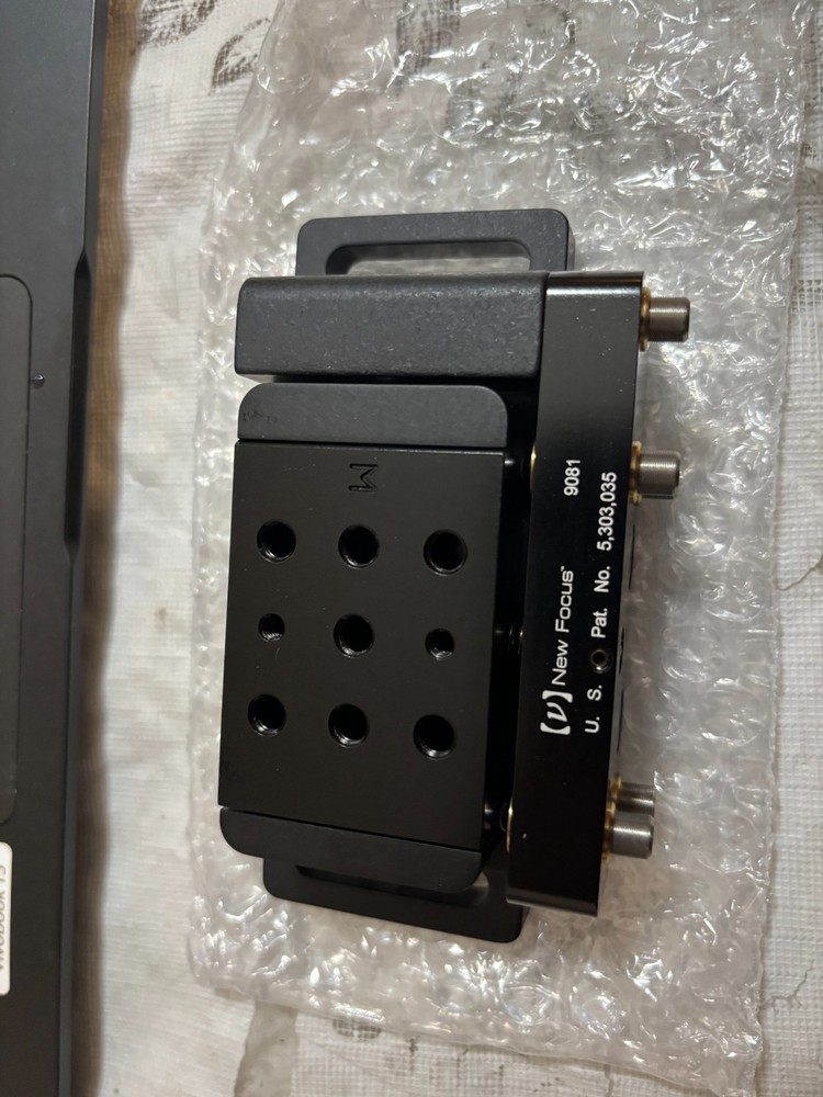 New Focus 9081 Device Alignment Stage