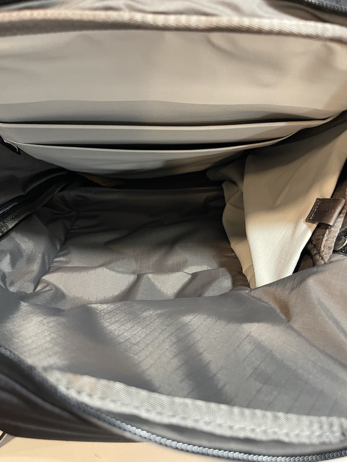 Yeti Crossroads 22L (48 States Only)