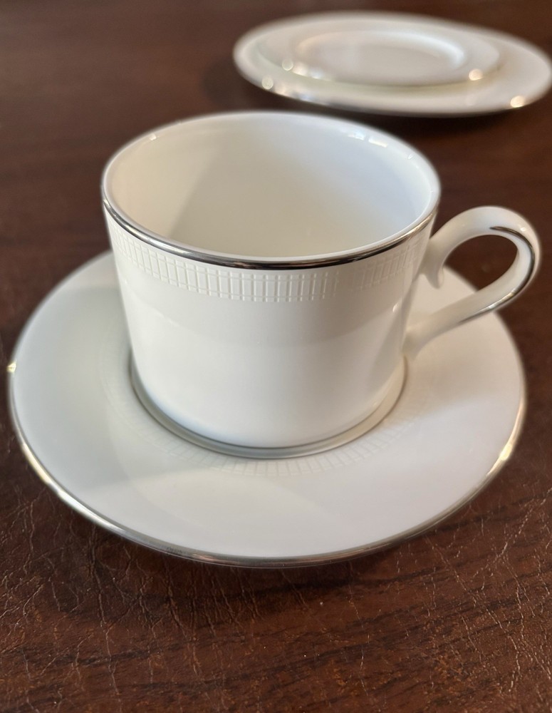 Lenox Classics Collection Tribeca Place Setting 5-Piece, New, Never Used