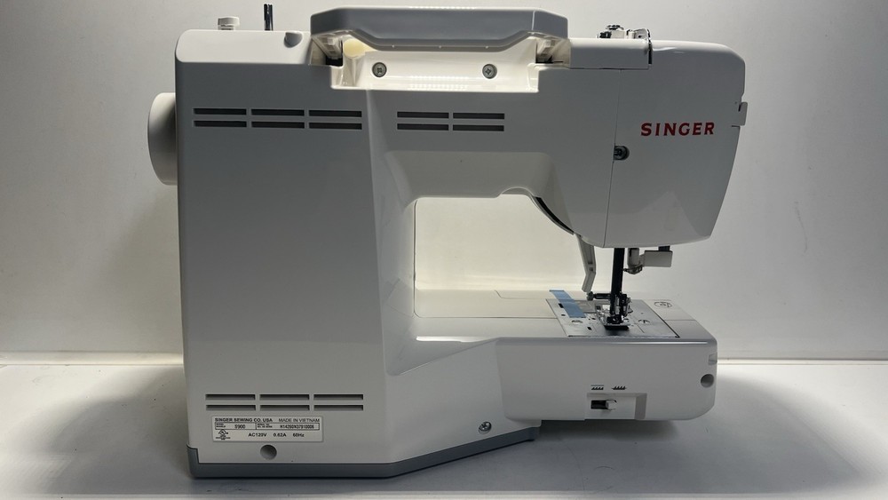 🧵 SINGER S900 Computerized Sewing Machine (Open Box)