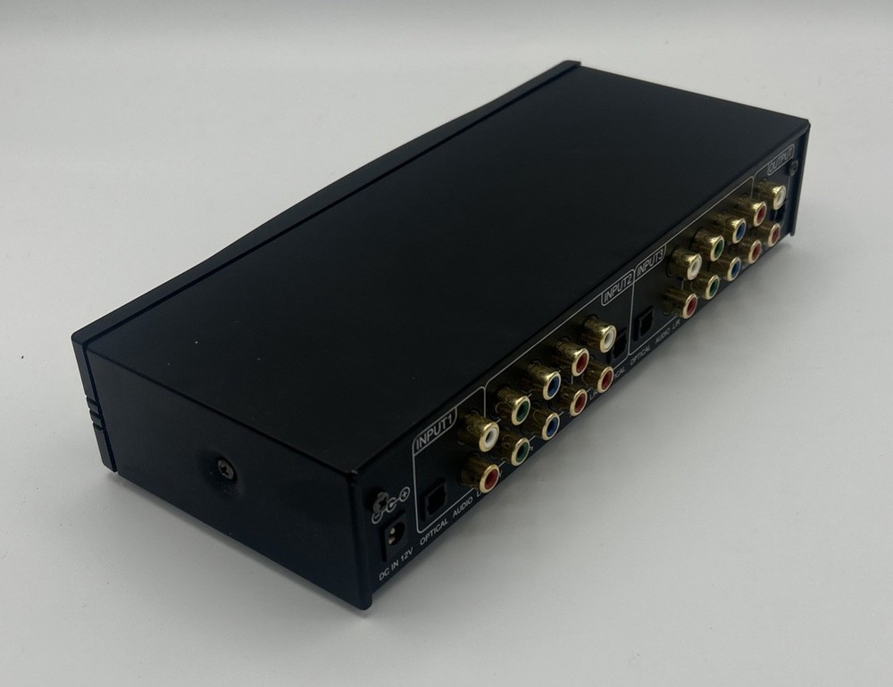 IMPACT ACOUSTICS Comp 3-PLAY Selector No Remote/Power Untested