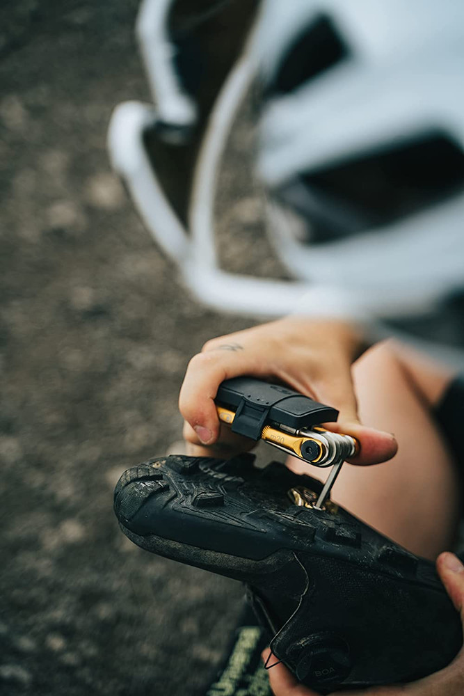 Multi Tool M 17 Gold