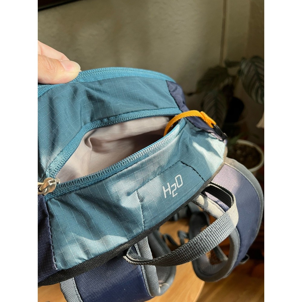 Deuter Blue AirLite 22 Hiking Pack