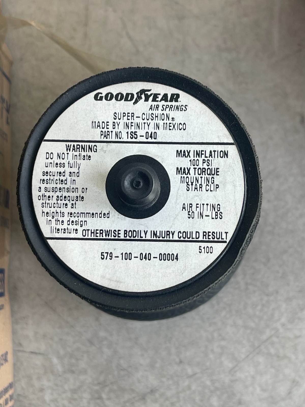 Goodyear 1S5-040 Super-Cushion Sleeve Air Spring Infinity Star Clip Mounting New