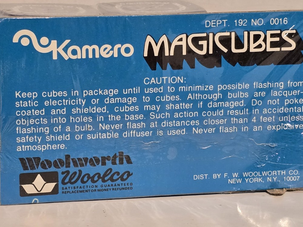 3 GE SUPER CUBES & 2 Magicubes Flashcubes Flashbulbs For A Vtg Polaroid Camera