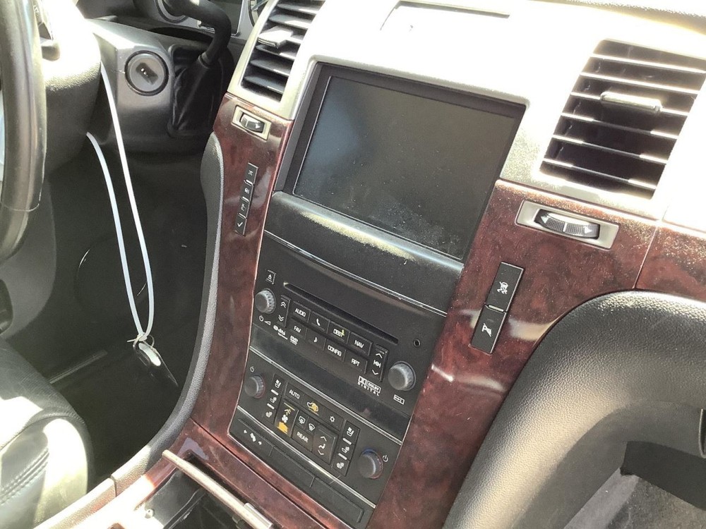 ESCALAESV 2011 Glove Box 4604416