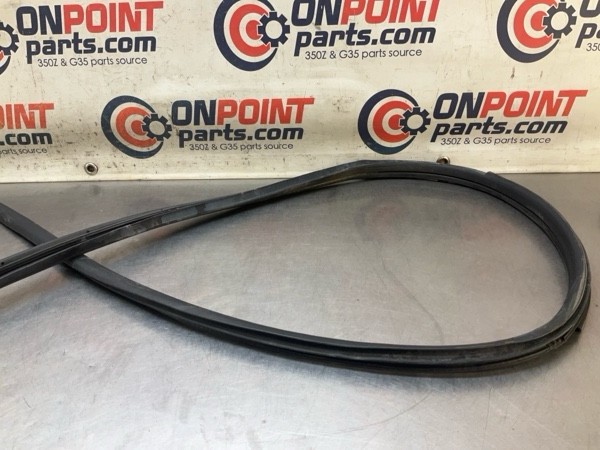 03-09 Nissan 350Z Passenger Coupe Door Frame Weatherstrip 76921CD000 OEM 15Bapge
