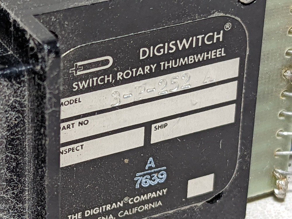 Digitran Digiswitch 3-P-252A switch, rotary thumbwheel