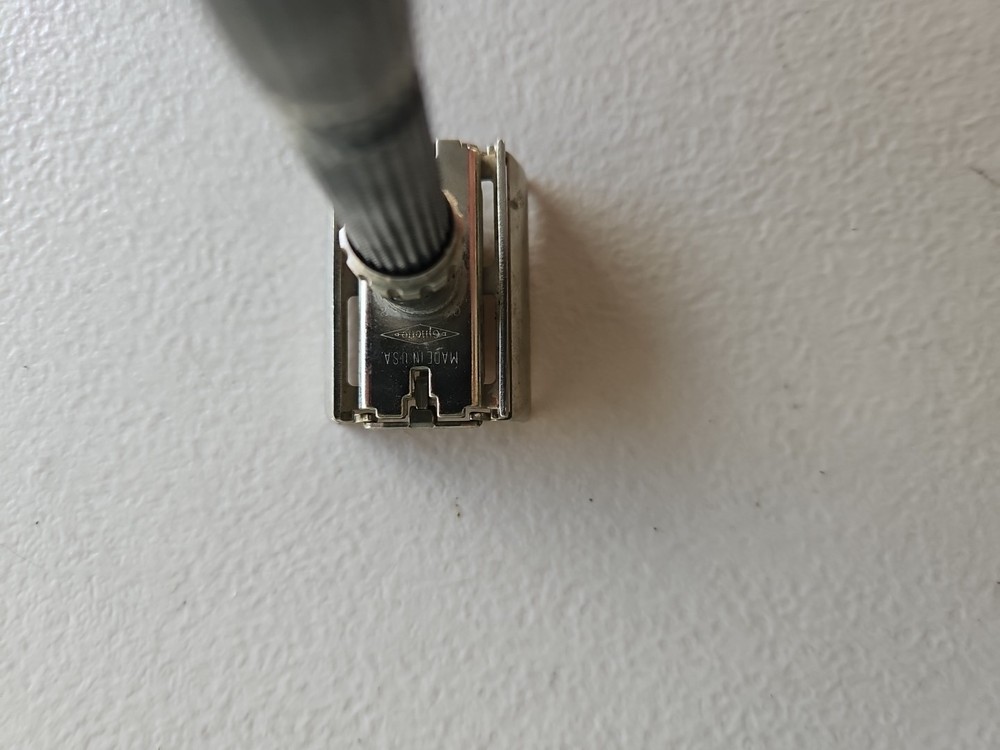 gillette slim adjustable safety razor 1961-1968