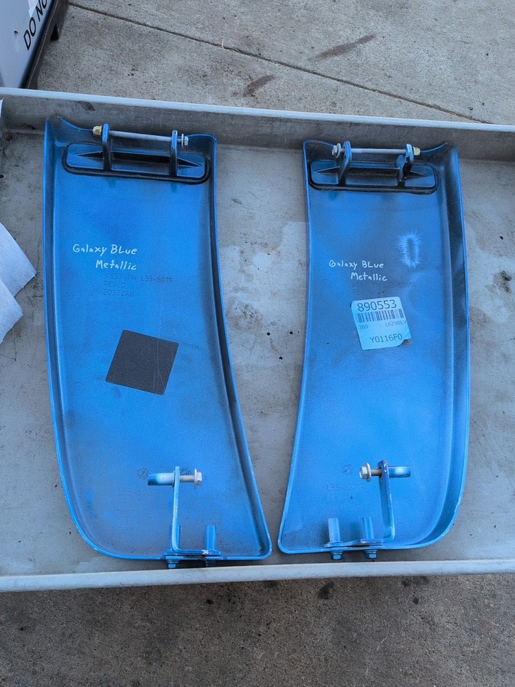 Peterbilt 389 Cowl Pair Galaxy Blue Metallic