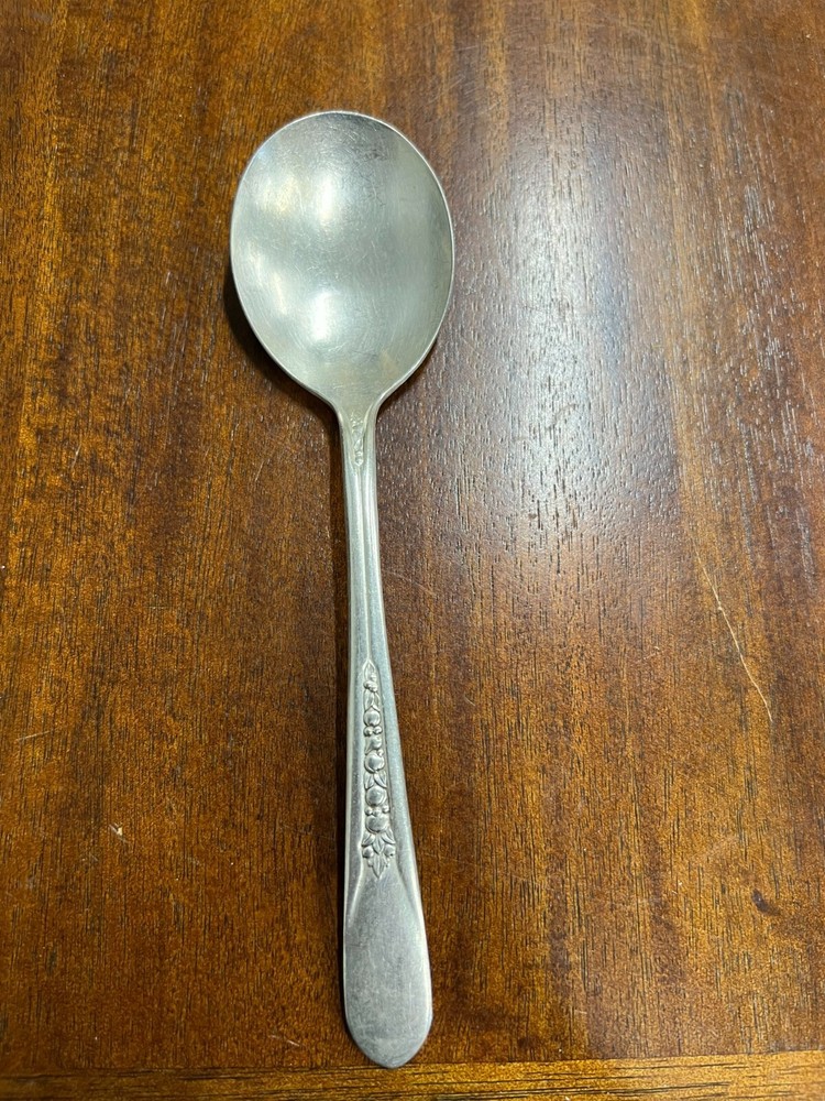 Wm. Rogers Silverplate Spoon "Priscilla/Lady Ann" Place Oval Soup Spoon-7"