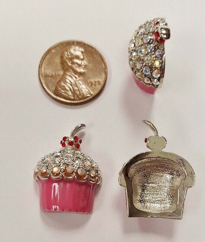 VINTAGE CRYSTAL AB RUBY RHINESTONE CUPCAKE CHERRY TOP PINK CABOCHON FINDING E261