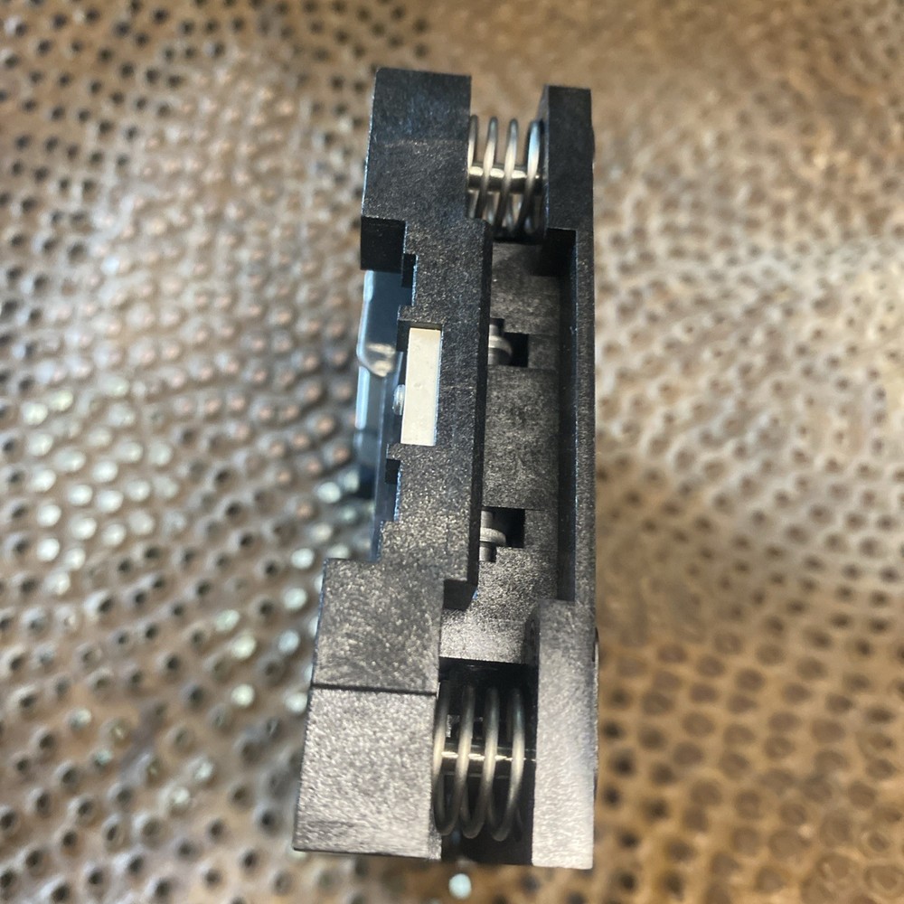 Test Burn In Socket Integrated Circuit Klga624 Sample #004 9844