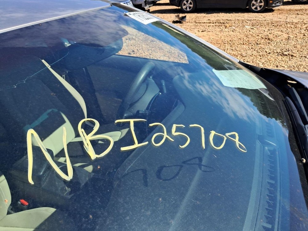 OPTIMAKIA 2011 Glove Box 4809367