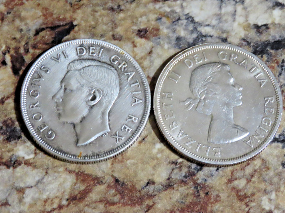 1949 And 1958 Dollar Canadien
